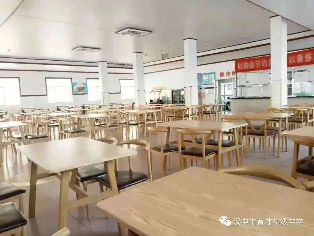 熱！熱！熱！育才中學(xué)招生又升溫了