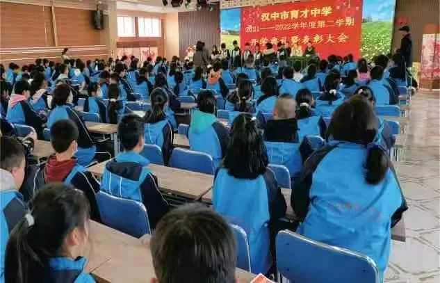 熱！熱！熱！育才中學(xué)招生又升溫了