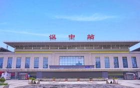平均8分鐘一趟！ 西安至漢中之間高鐵實(shí)現(xiàn)“公交化”開行縮略圖